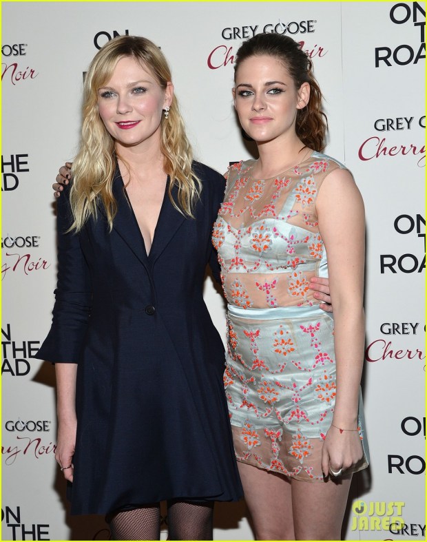 kristen-stewart-kirsten-dunst-on-the-road-premiere-07